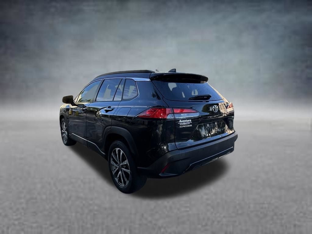 Used 2022 Toyota Corolla Cross XLE FWD image 5