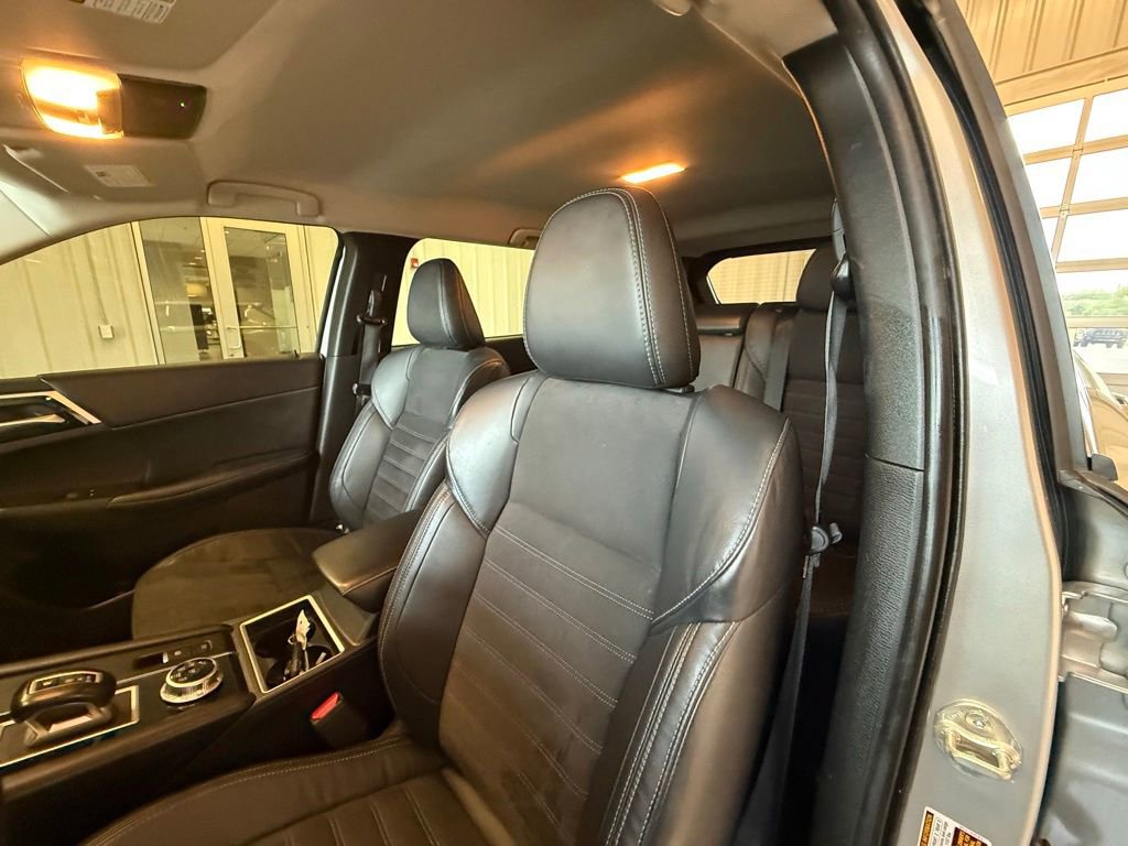 Used 2022 Mitsubishi Outlander SE image 22