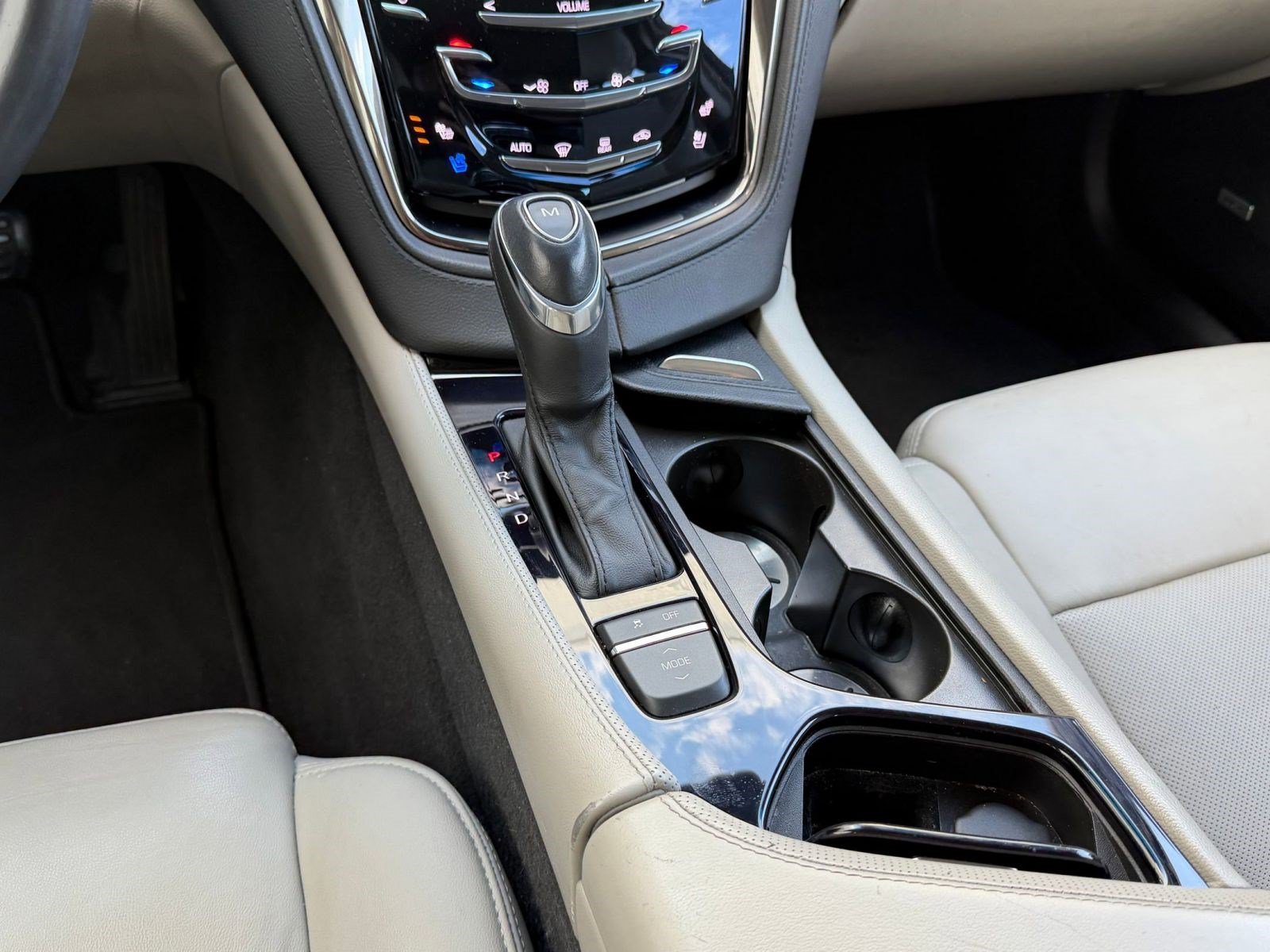 Used 2018 Cadillac CTS Luxury RWD image 18