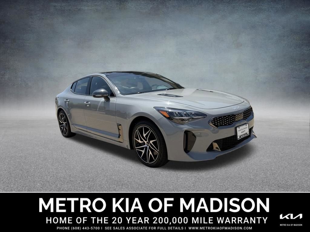 Used 2022 Kia Stinger GT-Line w/ Sun & Sound Package AWD/4WD image 8