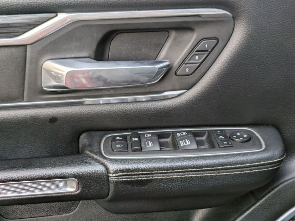 Used 2023 RAM 1500 Laramie image 13