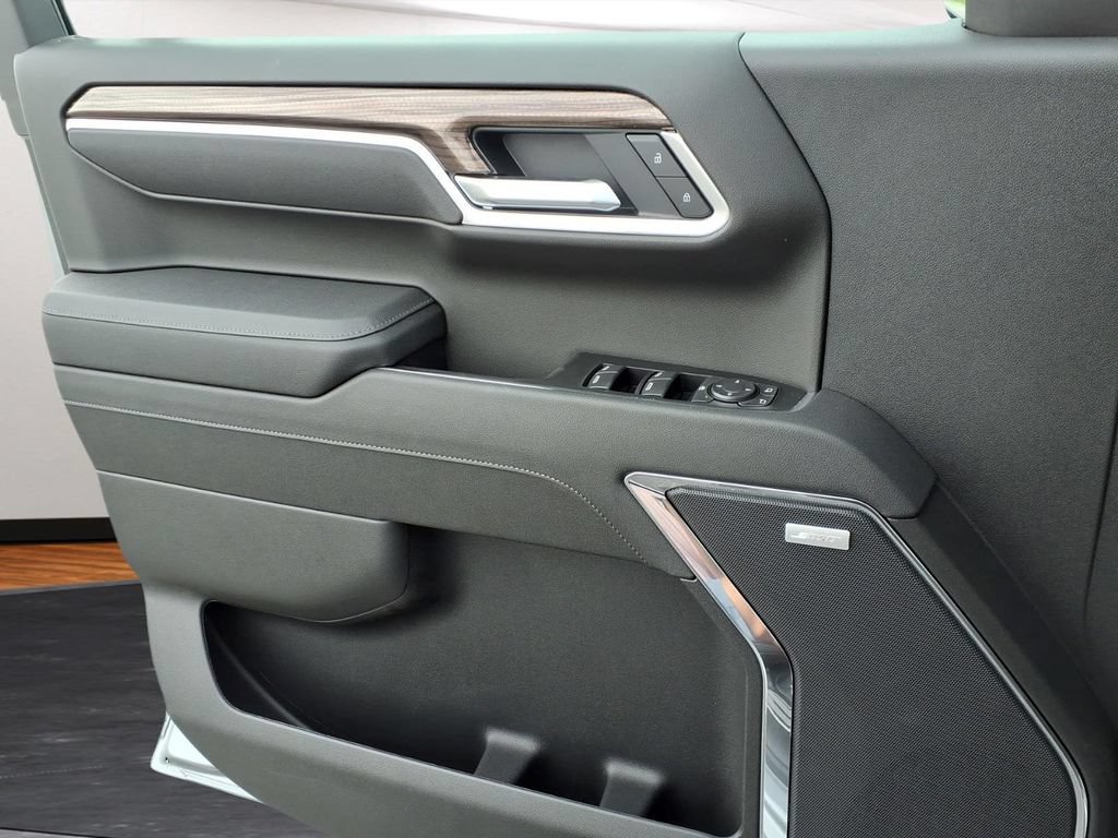 New 2026 Chevrolet Silverado 1500 LT Trail Boss w/ Convenience Package II AWD/4WD image 16
