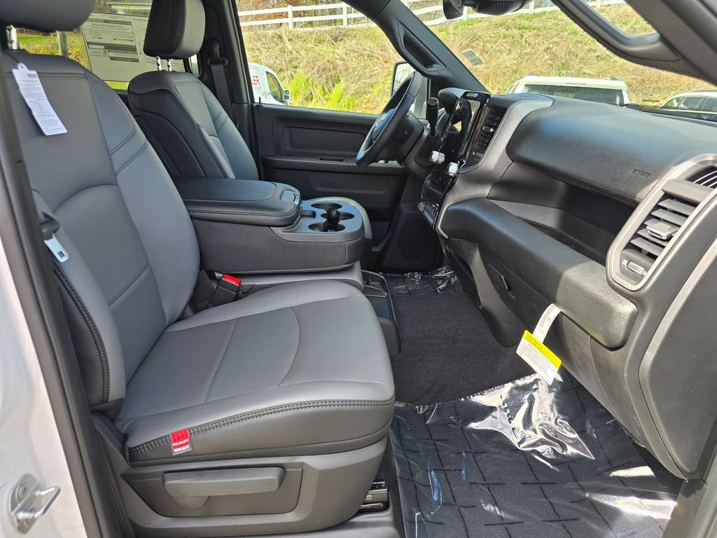 New 2026 RAM 3500 Tradesman AWD/4WD image 25
