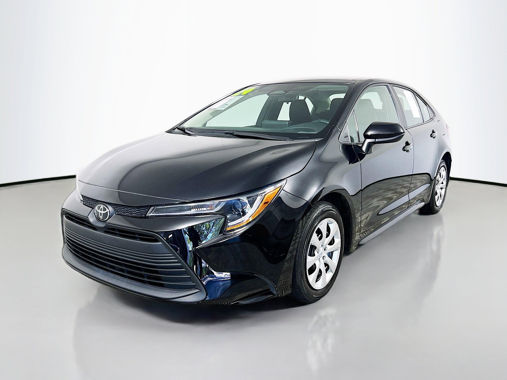 Used 2024 Toyota Corolla LE FWD image 10