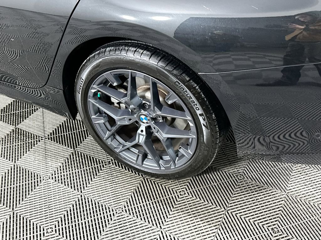 Used 2025 BMW 330i xDrive Sedan w/ Premium Package image 39