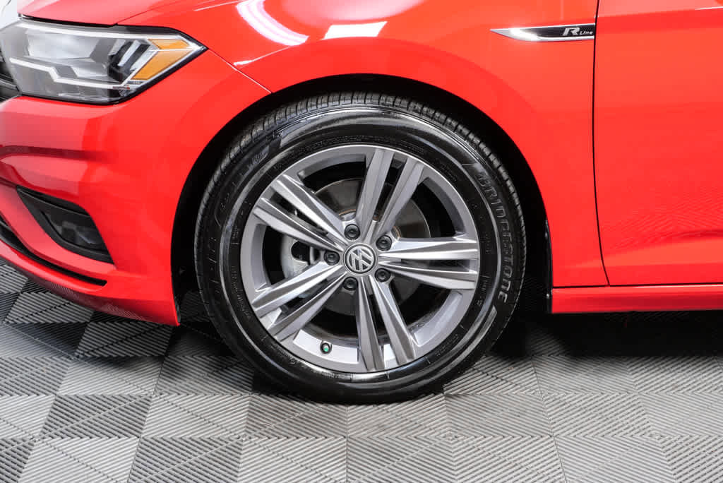Certified 2021 Volkswagen Jetta R-Line image 9