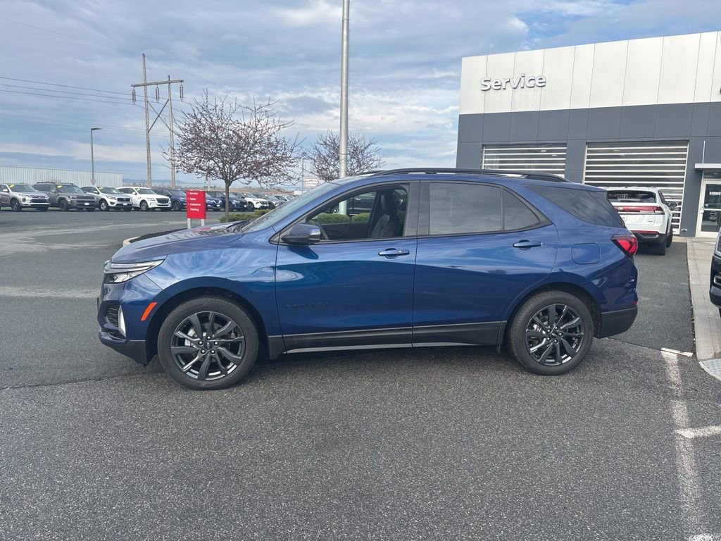 Used 2023 Chevrolet Equinox RS w/ RS Leather Package AWD/4WD image 4