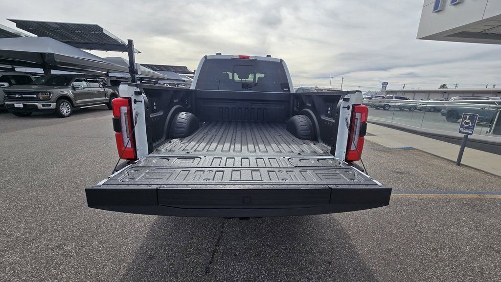 New 2026 Ford F250 Platinum w/ FX4 Off-Road Package AWD/4WD image 11