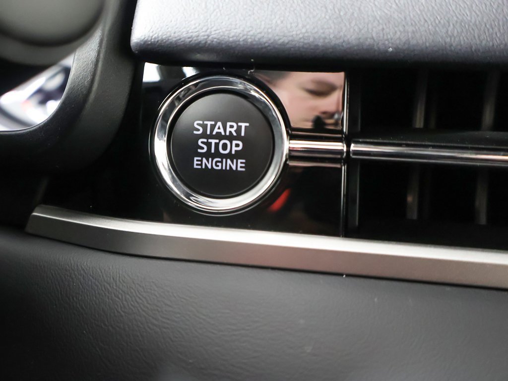 New 2026 Mitsubishi Outlander ES image 38