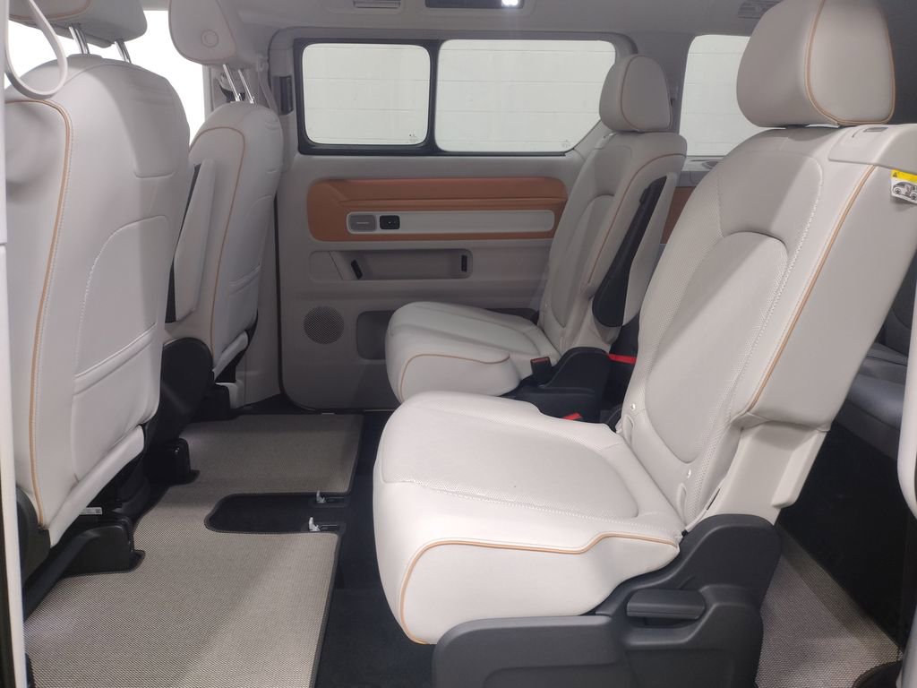 New 2025 Volkswagen ID. Buzz 1st Edition image 26