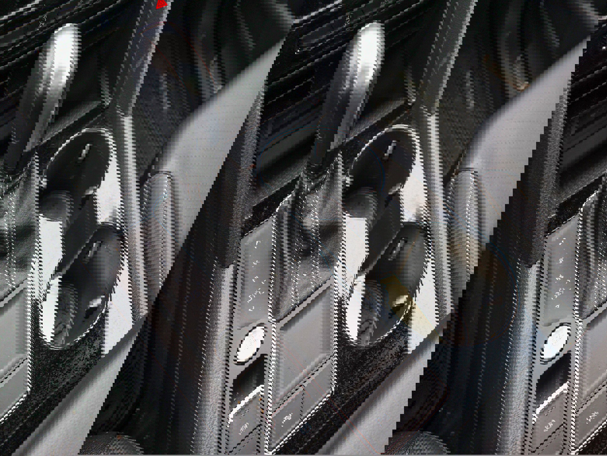 Used 2023 Volkswagen Atlas Cross Sport SE image 22