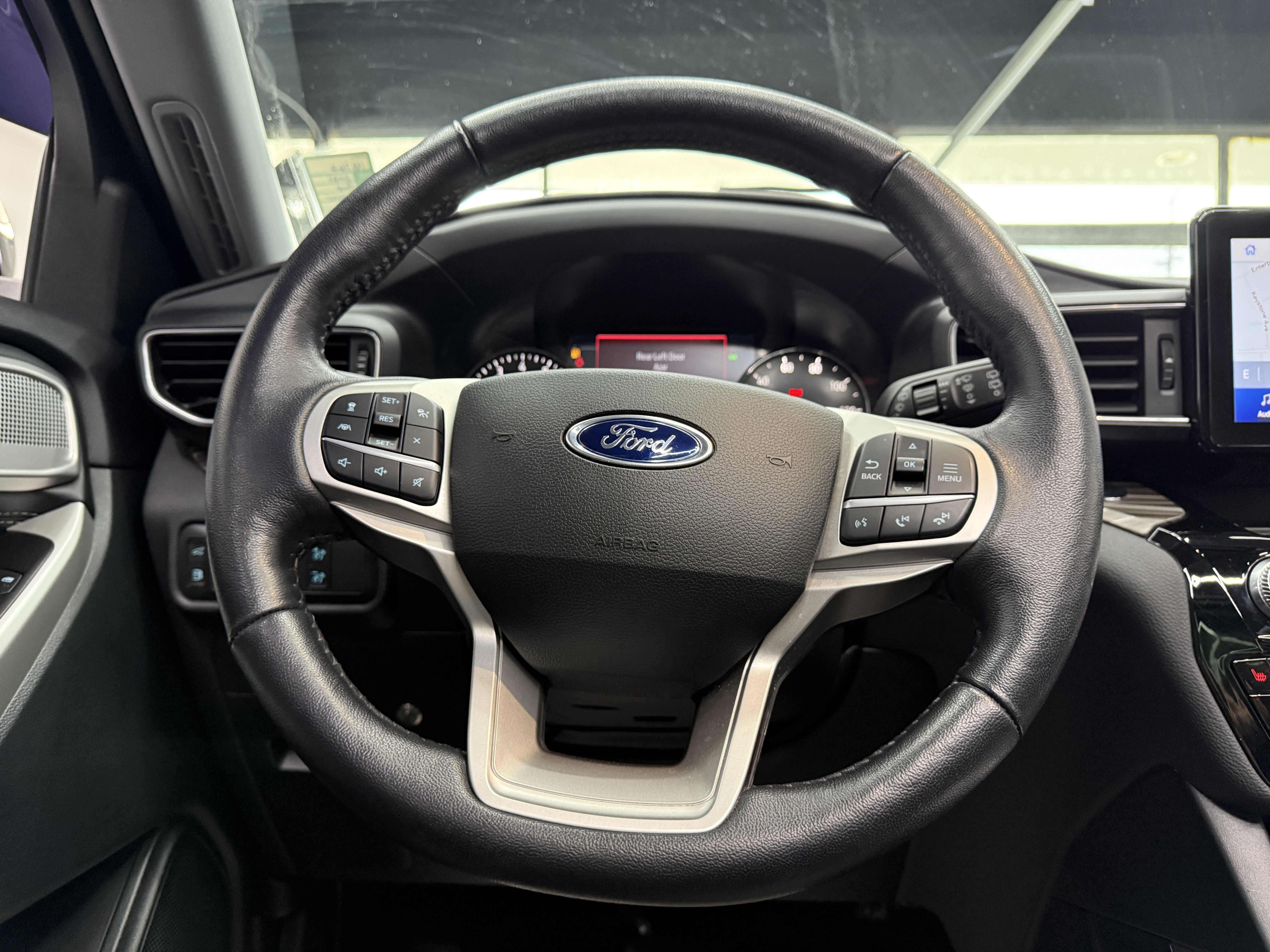 Used 2021 Ford Explorer Limited image 17