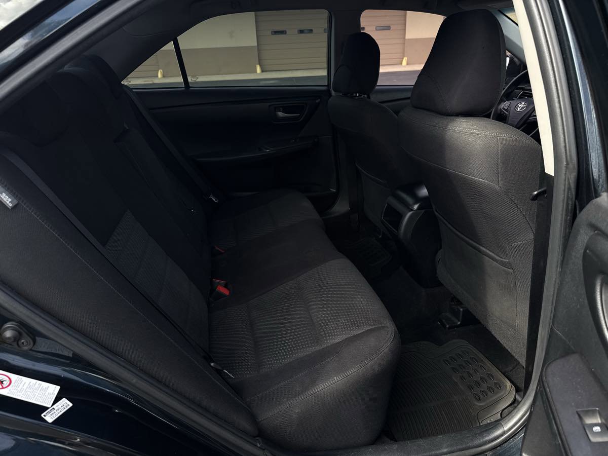 Used 2016 Toyota Camry LE image 18