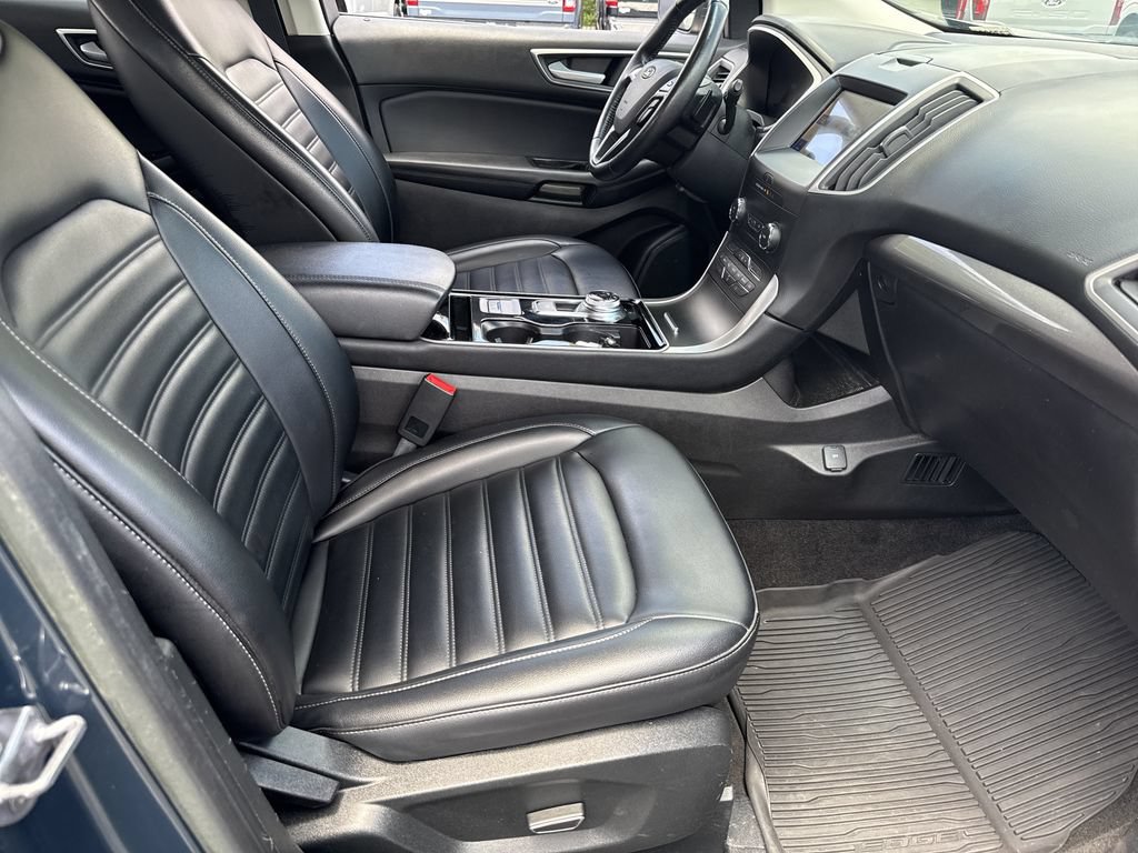 Used 2019 Ford Edge SEL w/ Equipment Group 201A AWD/4WD image 13