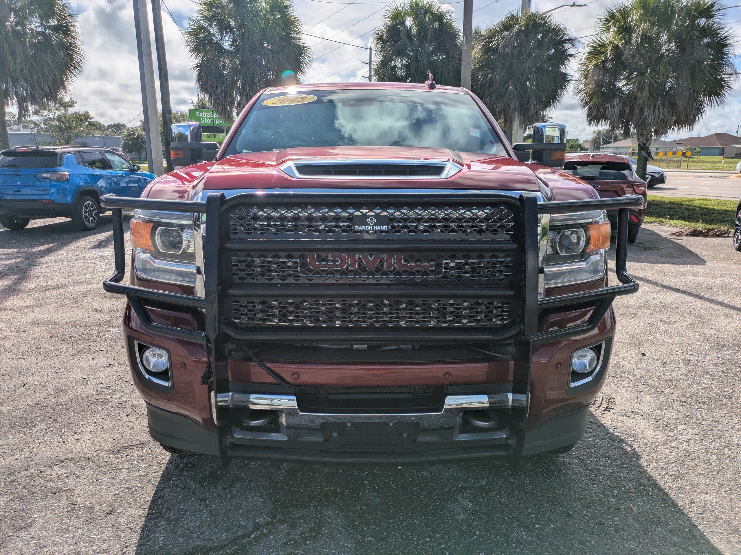 Used 2018 GMC Sierra 2500 Denali w/ Duramax Plus Package AWD/4WD image 9