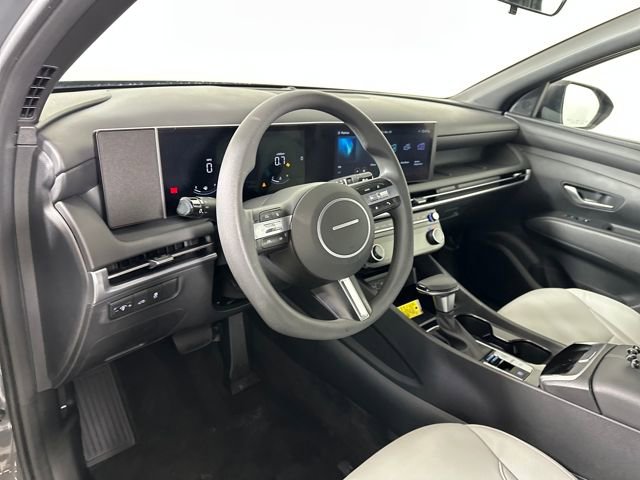 Used 2025 Hyundai Santa Cruz SEL image 13