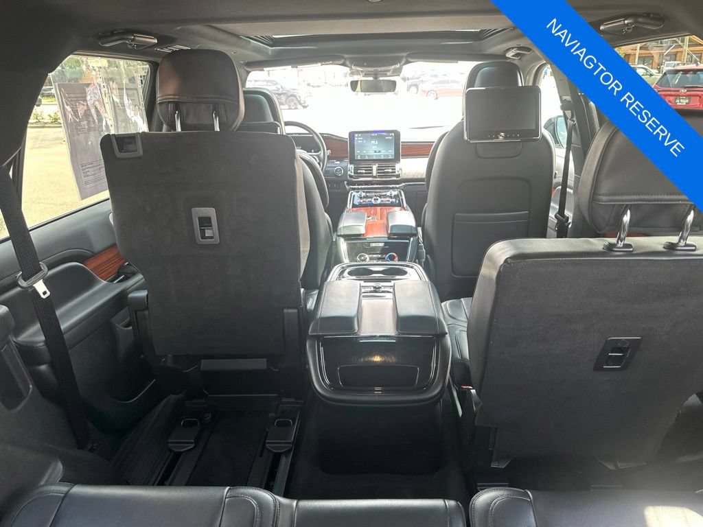 Used 2018 Lincoln Navigator Reserve w/ Technology Package AWD/4WD image 30