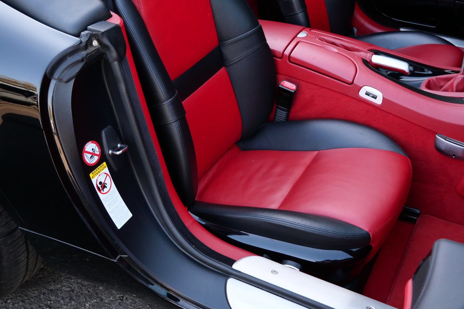 Used 2001 BMW Z8 RWD image 82