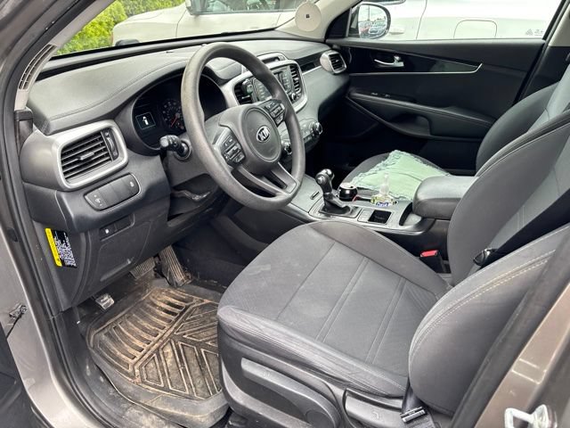 Used 2017 Kia Sorento AWD image 12