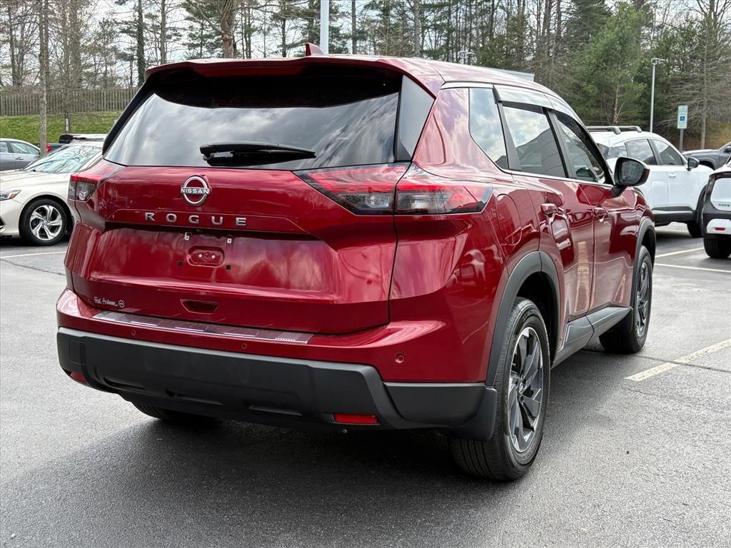 Certified 2025 Nissan Rogue SV image 8