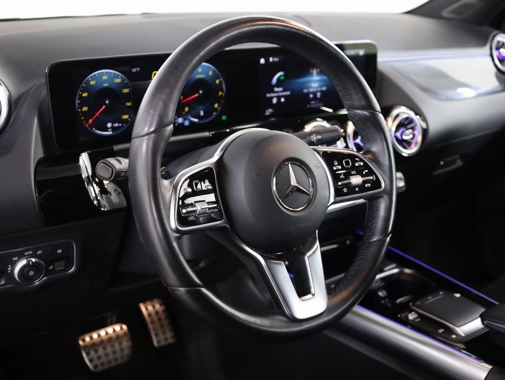 Certified 2022 Mercedes-Benz GLA 250 4MATIC image 27