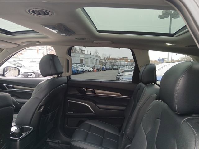 Used 2022 Kia Telluride SX w/ Nightfall Edition Package image 25