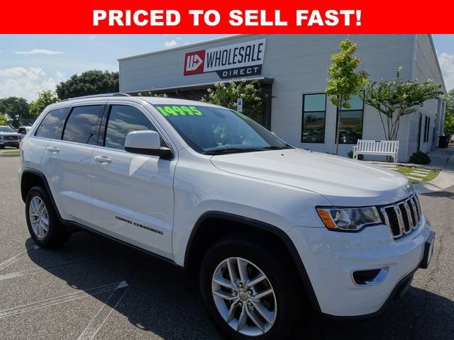 Used 2017 Jeep Grand Cherokee Laredo w/ Quick Order Package 23E AWD/4WD image 1