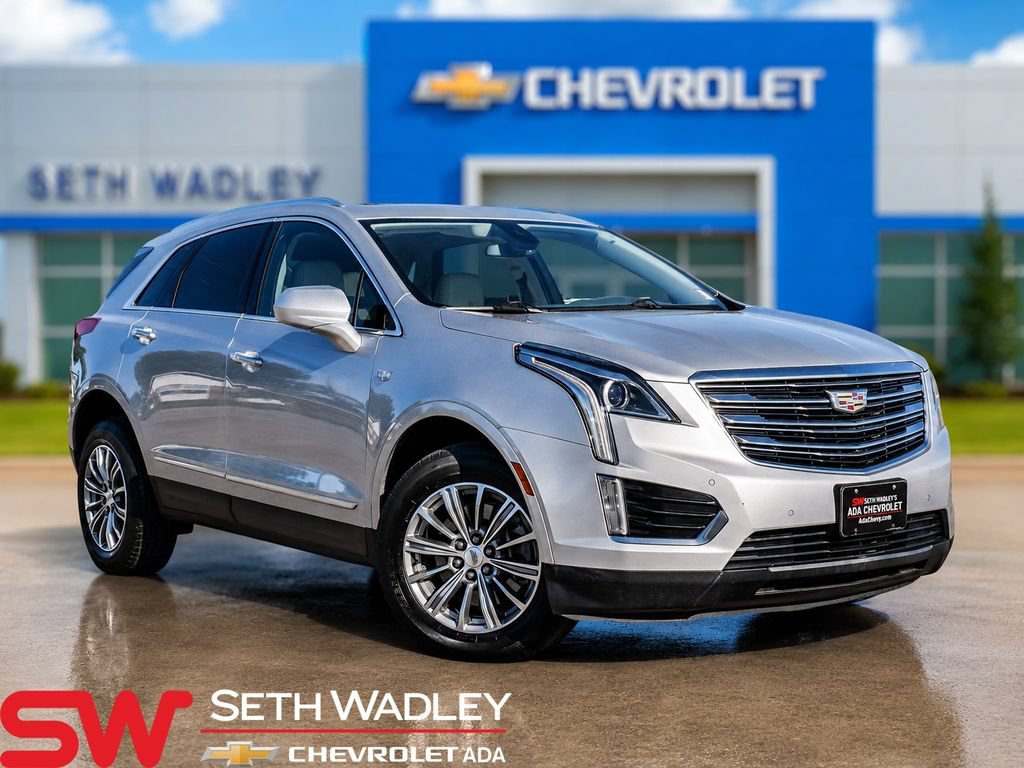 Used 2017 Cadillac XT5 Luxury w/ Driver Awareness Package FWD image 1