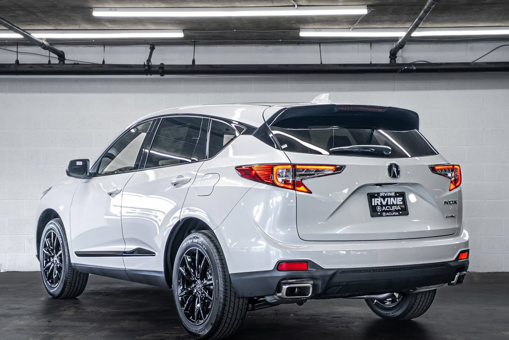 New 2026 Acura RDX SH-AWD image 3