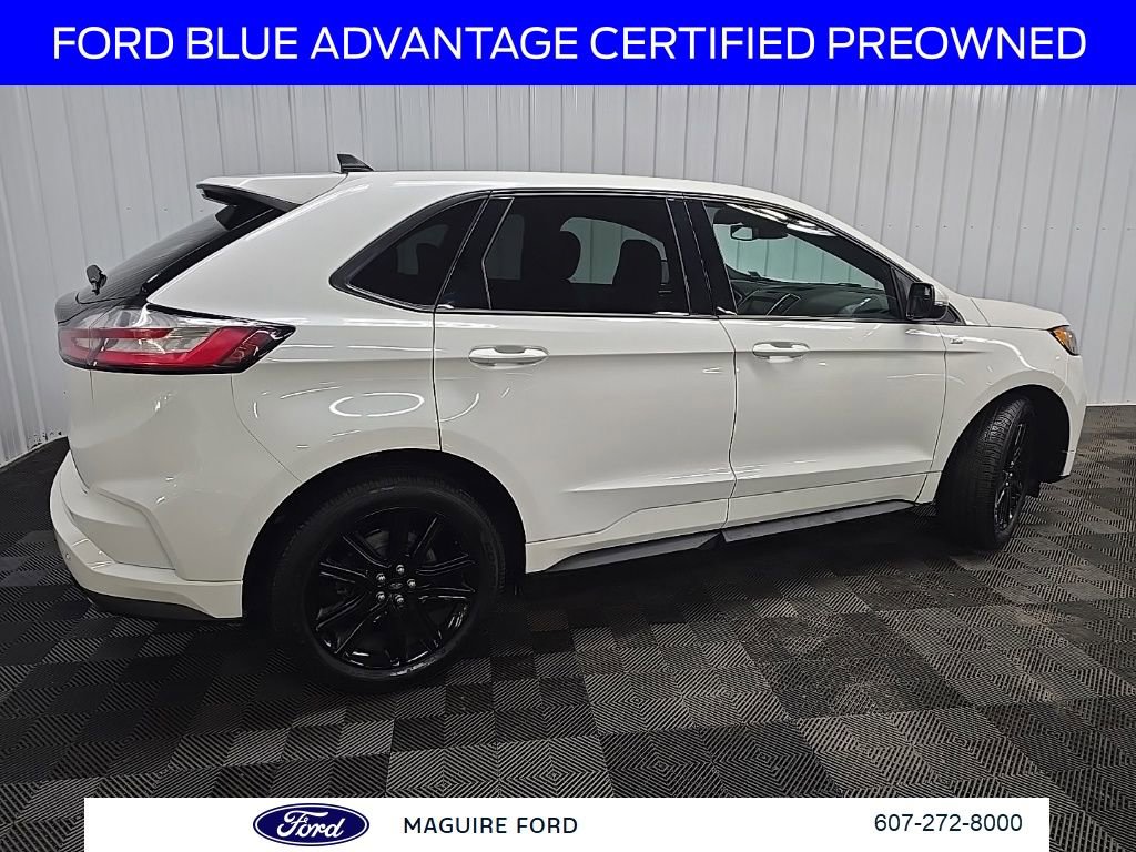 Certified 2020 Ford Edge ST-Line w/ Cold Weather Package image 4