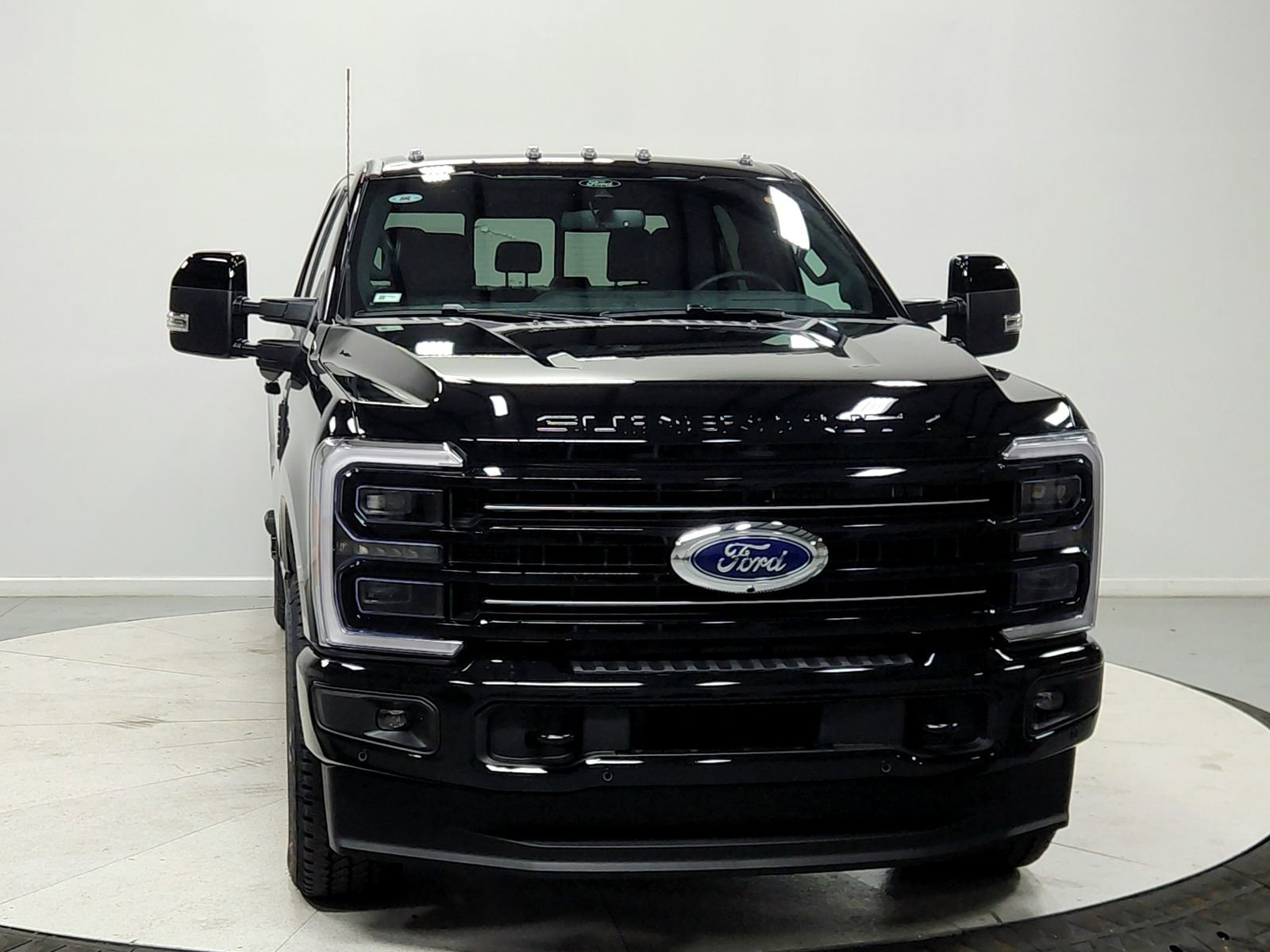 New 2026 Ford F350 Platinum w/ FX4 Off-Road Package image 2