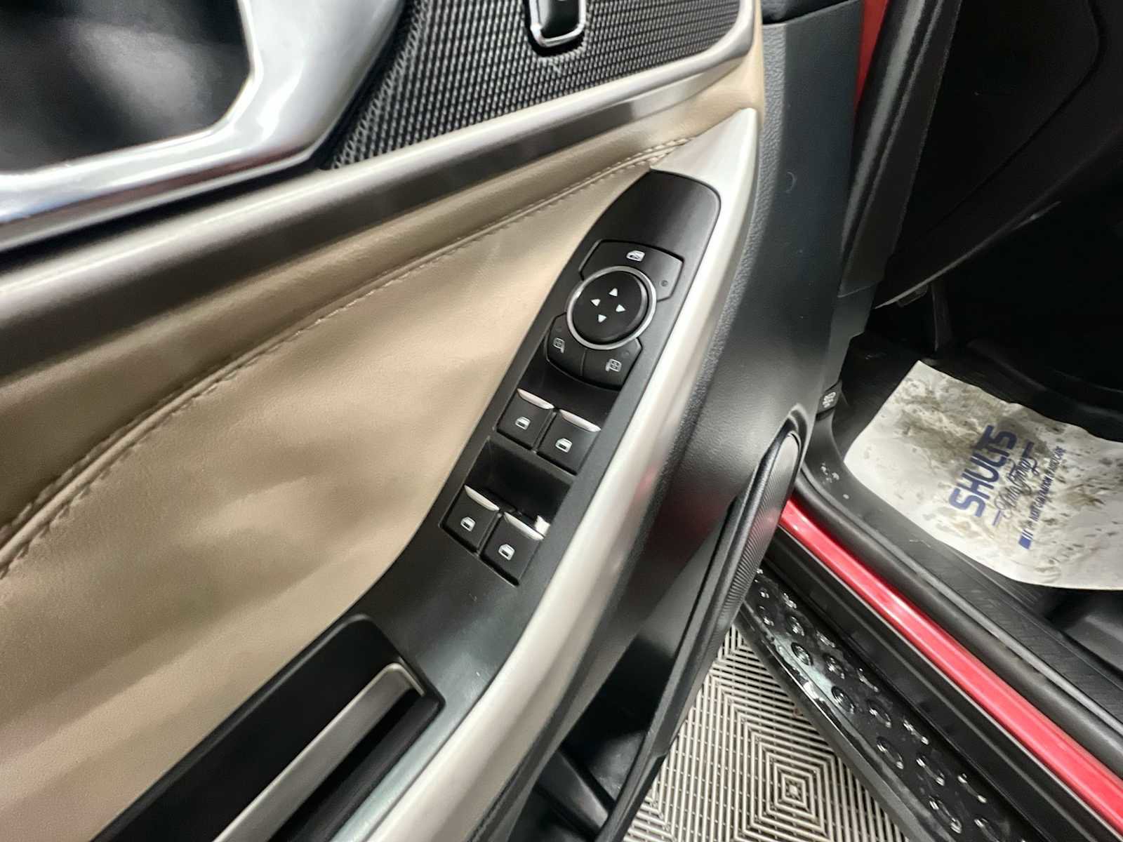 Used 2021 Ford Explorer XLT w/ Equipment Group 202A image 15