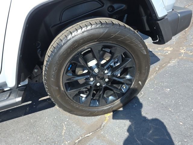 Used 2023 Jeep Wrangler Unlimited Sahara w/ Cold Weather Group image 56