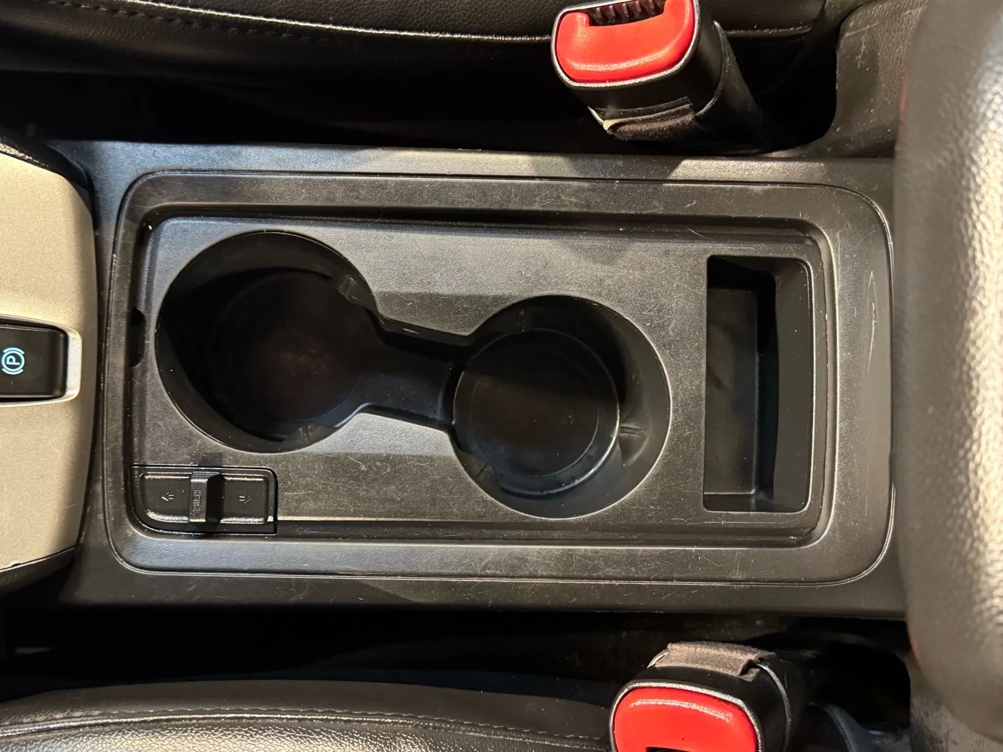 Used 2014 Chevrolet Captiva Sport LT w/ Convenience Package image 13