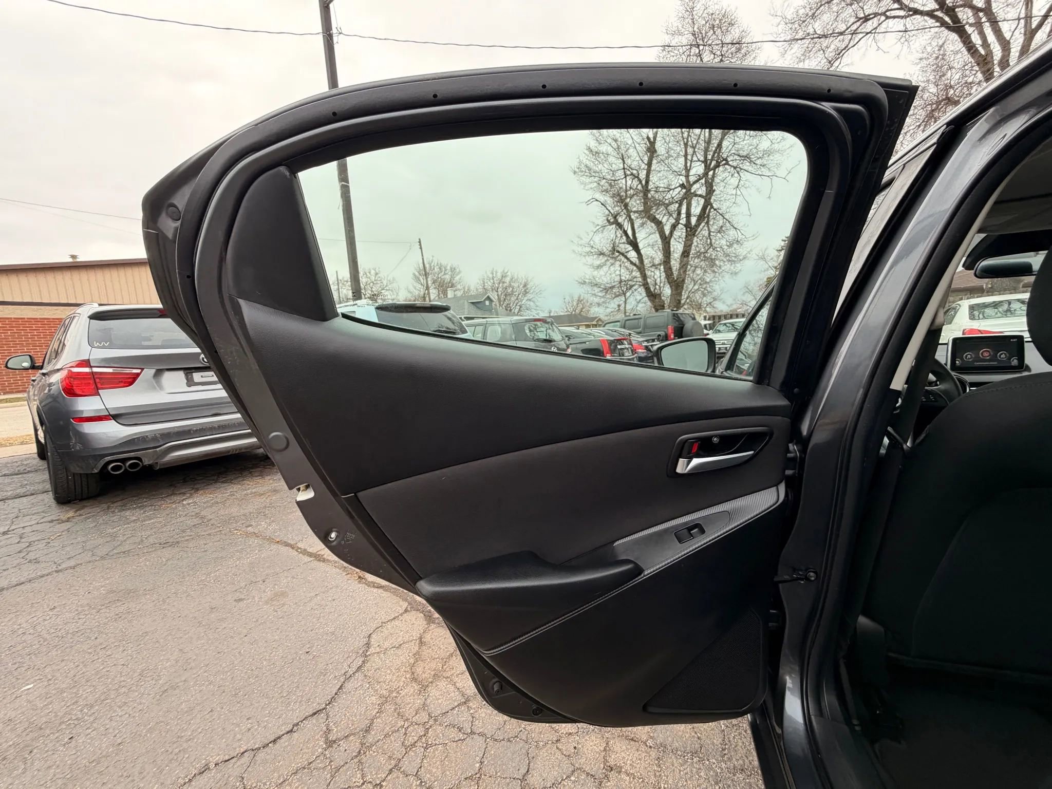 Used 2017 Toyota Yaris iA FWD image 15
