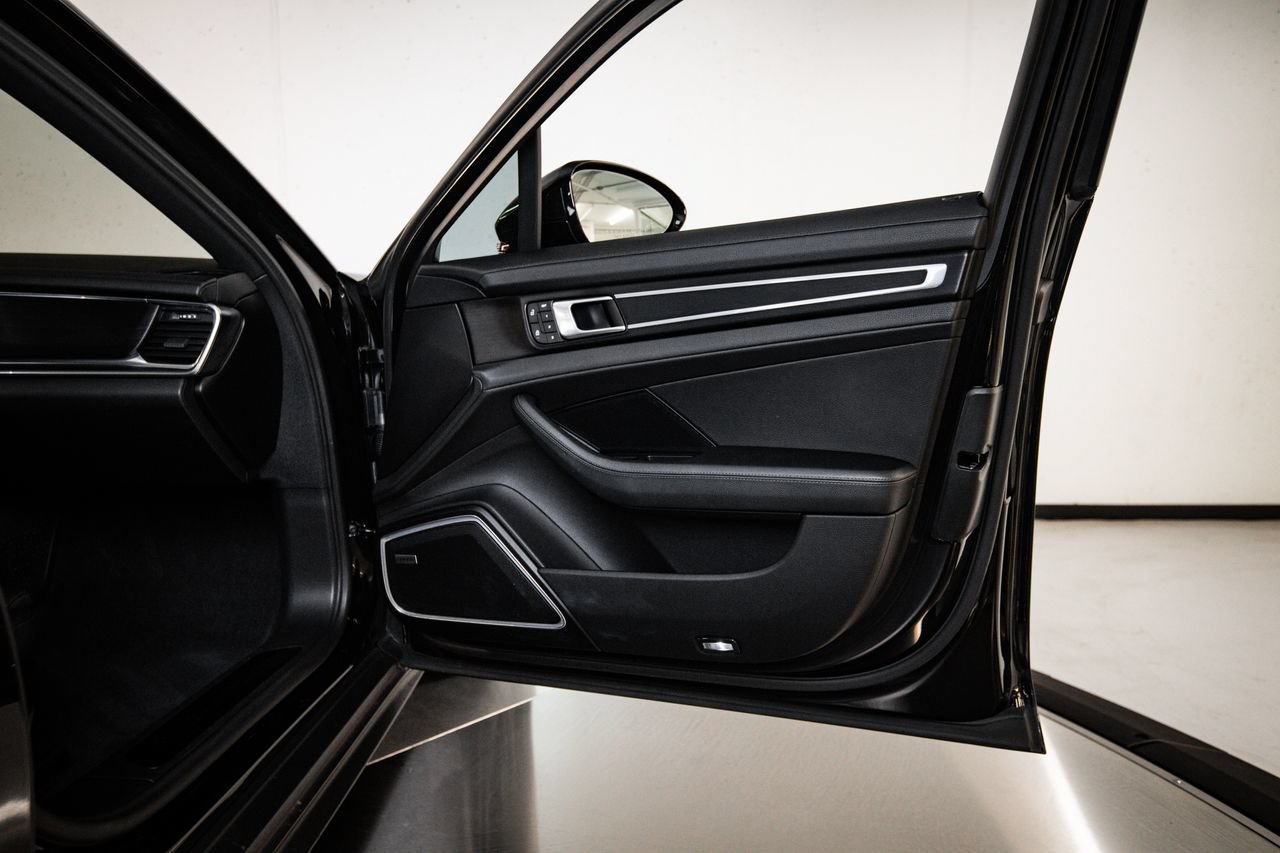 Certified 2023 Porsche Panamera 4 Platinum Edition AWD/4WD image 27