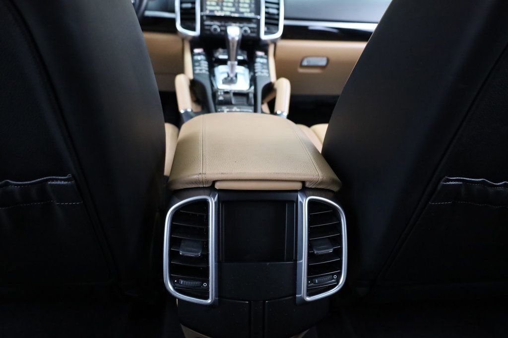 Used 2016 Porsche Cayenne image 34