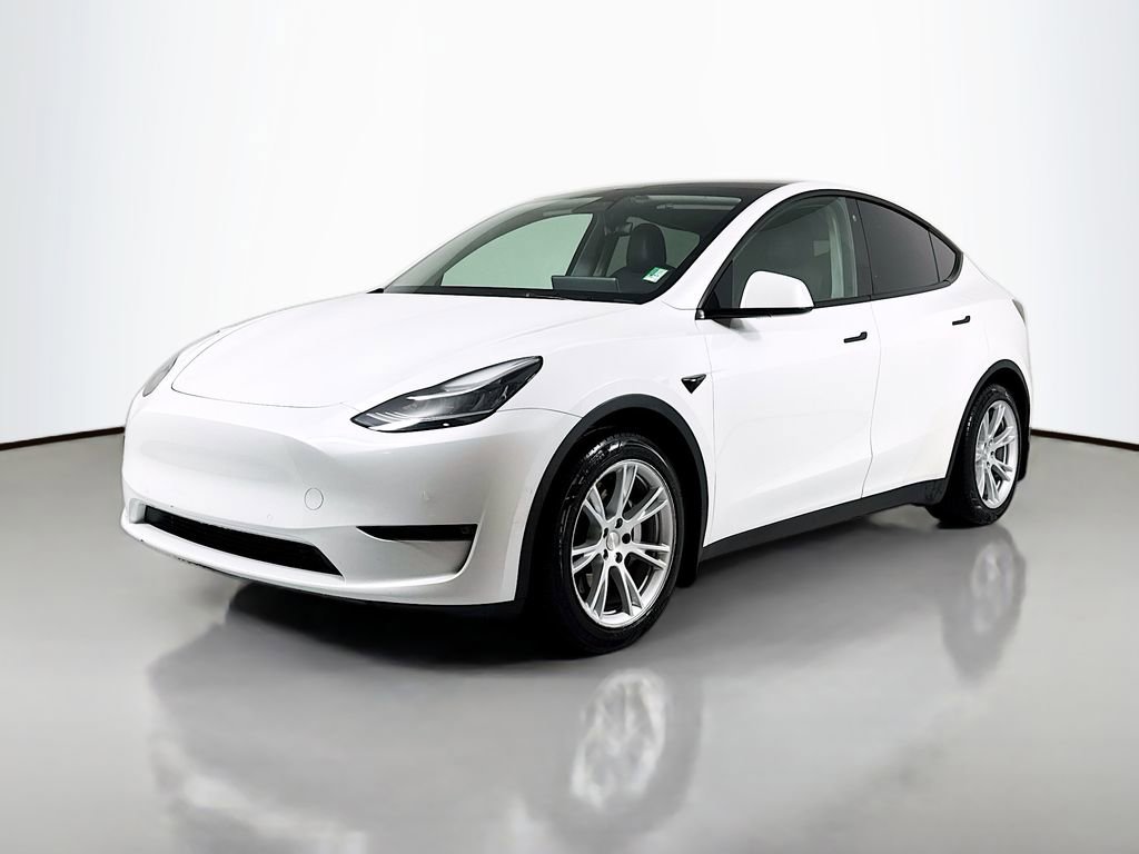 Used 2021 Tesla Model Y Long Range image 1