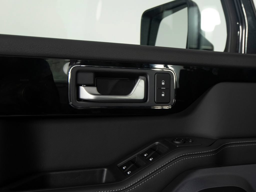 New 2026 INEOS Grenadier Fieldmaster Edition AWD/4WD image 12