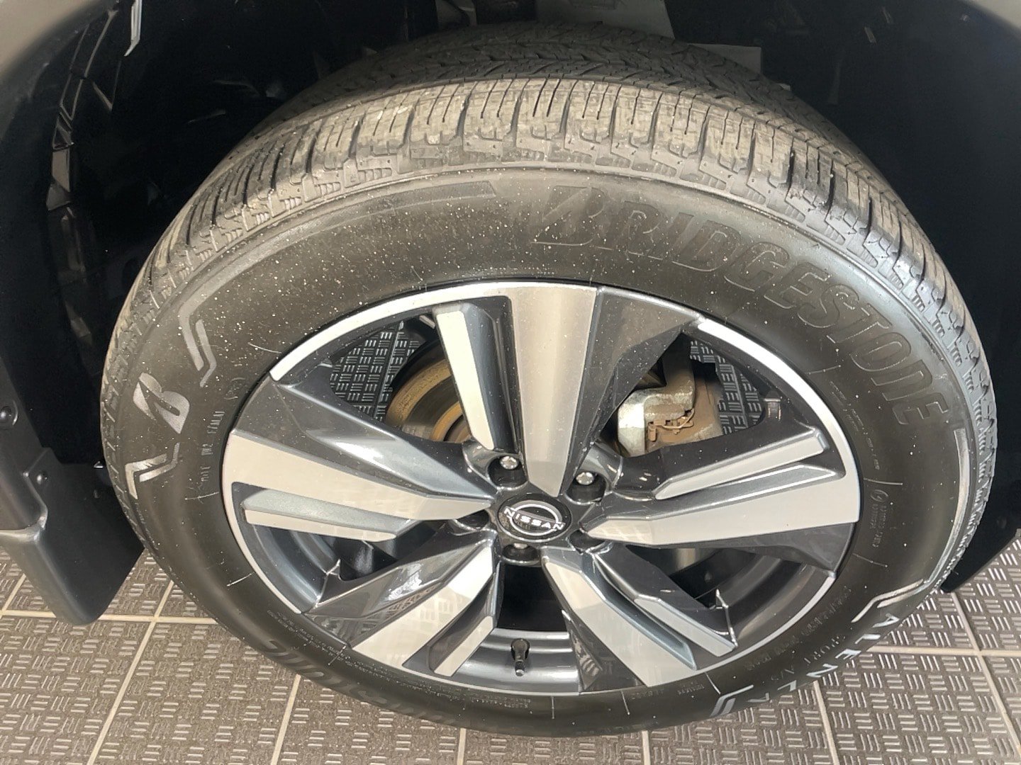 Used 2023 Nissan Rogue SL w/ SL Premium Package AWD/4WD image 5