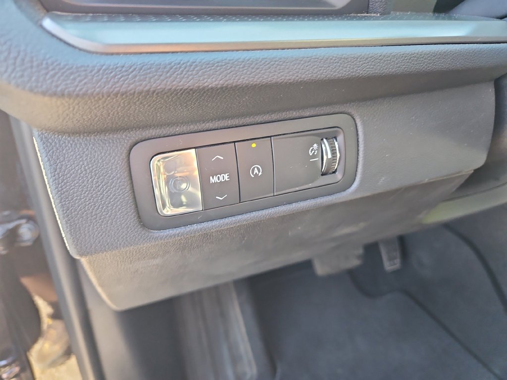 Used 2026 Chevrolet Traverse LT FWD image 24