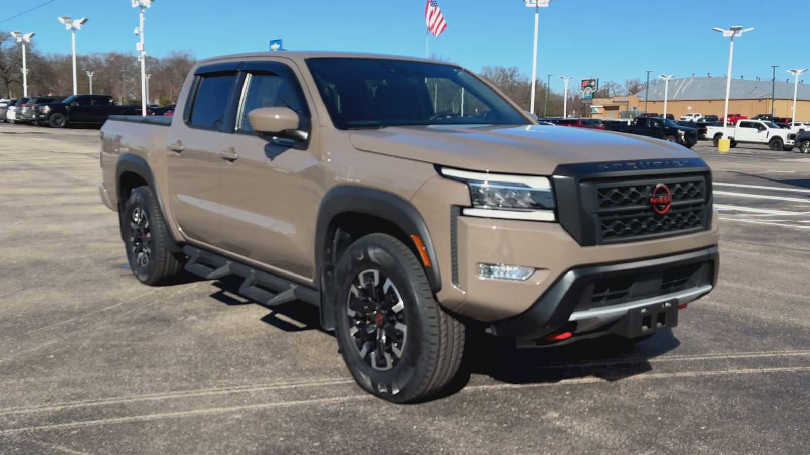 Used 2023 Nissan Frontier PRO-4X w/ Pro Convenience Package image 8