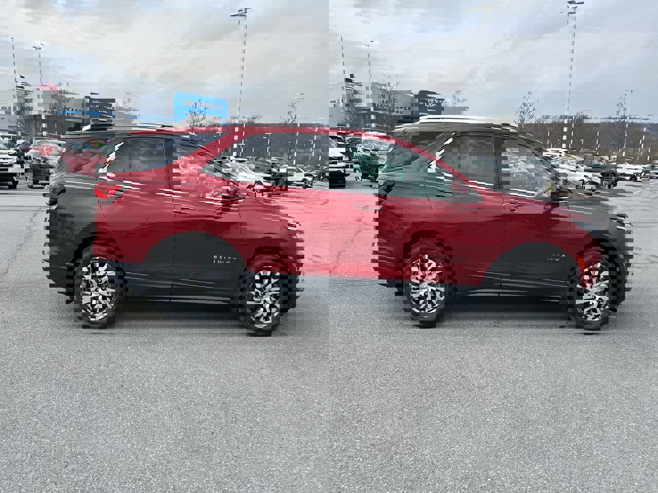 Used 2023 Chevrolet Equinox Premier image 8