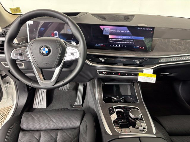 New 2027 BMW X7 xDrive40i AWD/4WD image 13