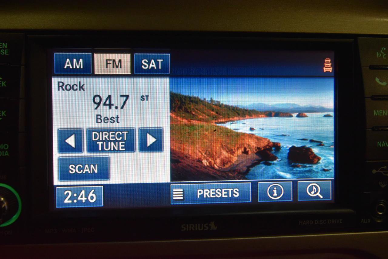 Used 2012 Dodge Challenger SRT8 image 27