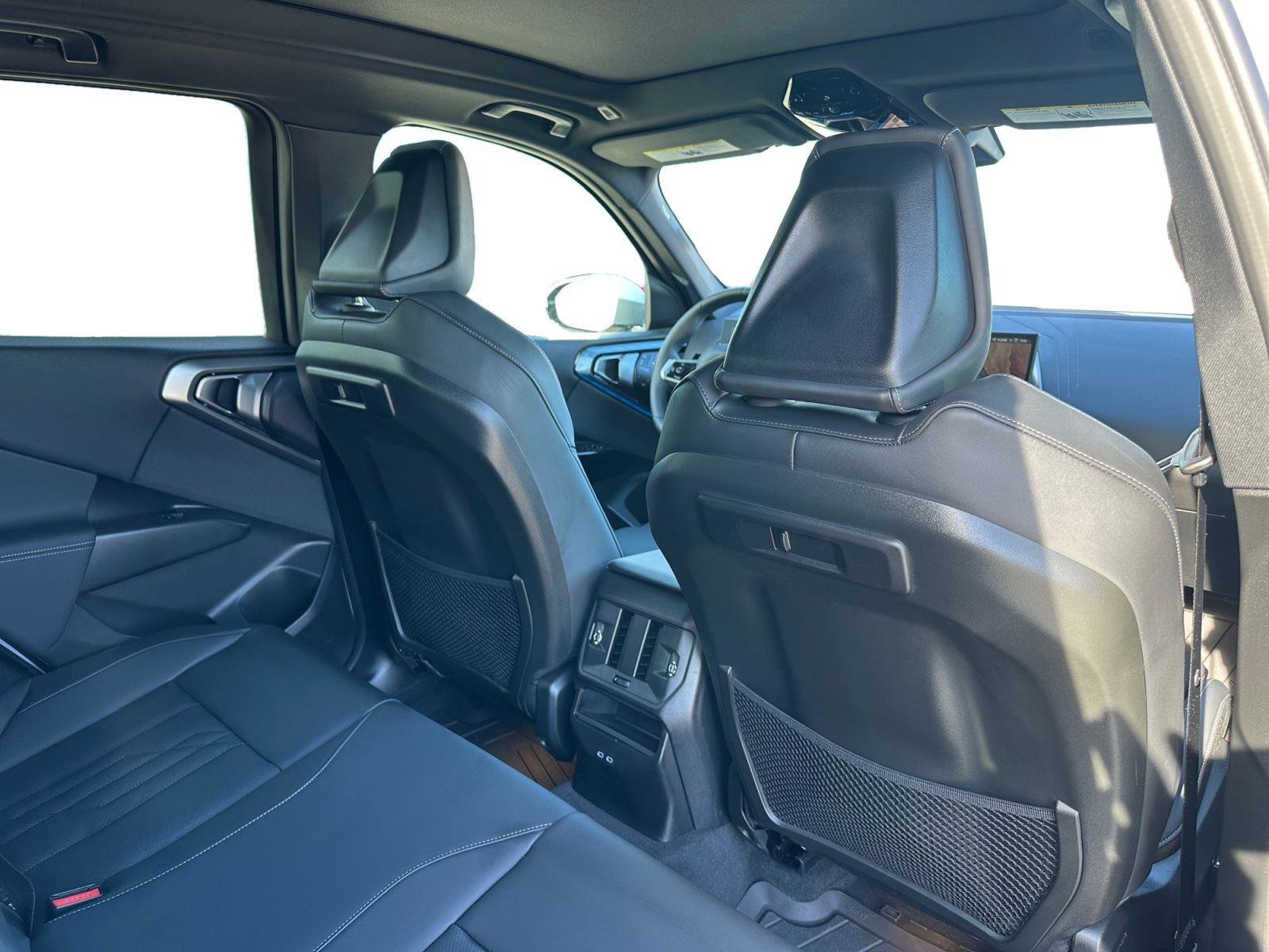 Used 2026 BMW X3 xDrive30 w/ Premium Package image 21