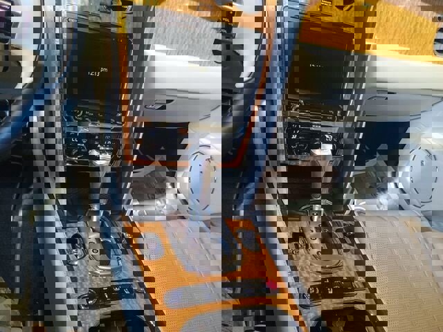 Used 2015 Bentley Flying Spur V8 image 24