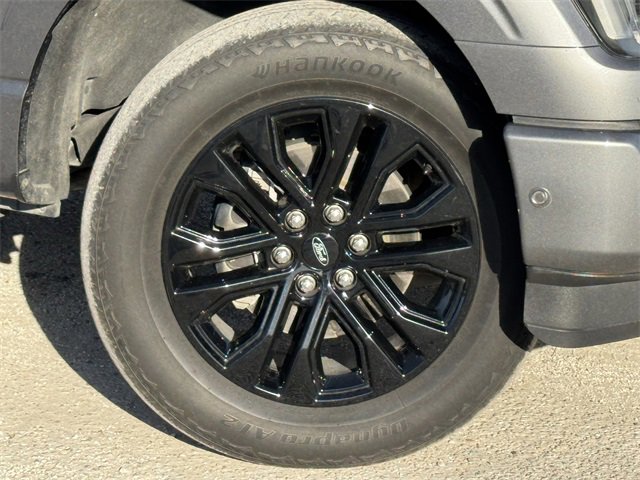 Certified 2022 Ford F150 Platinum w/ Equipment Group 701A High image 35