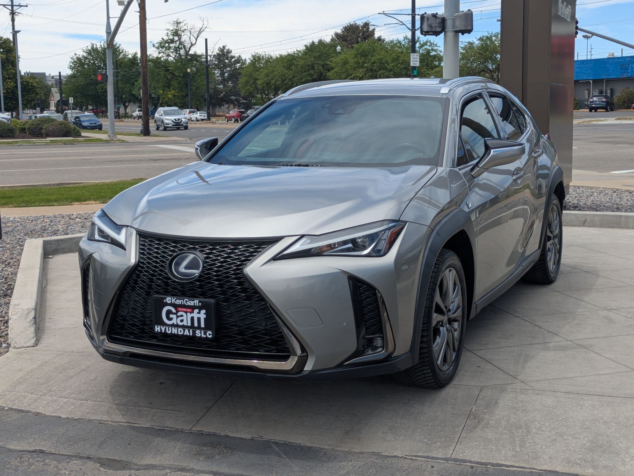 Used 2020 Lexus UX 250h F Sport w/ F Sport Premium Package AWD/4WD image 9