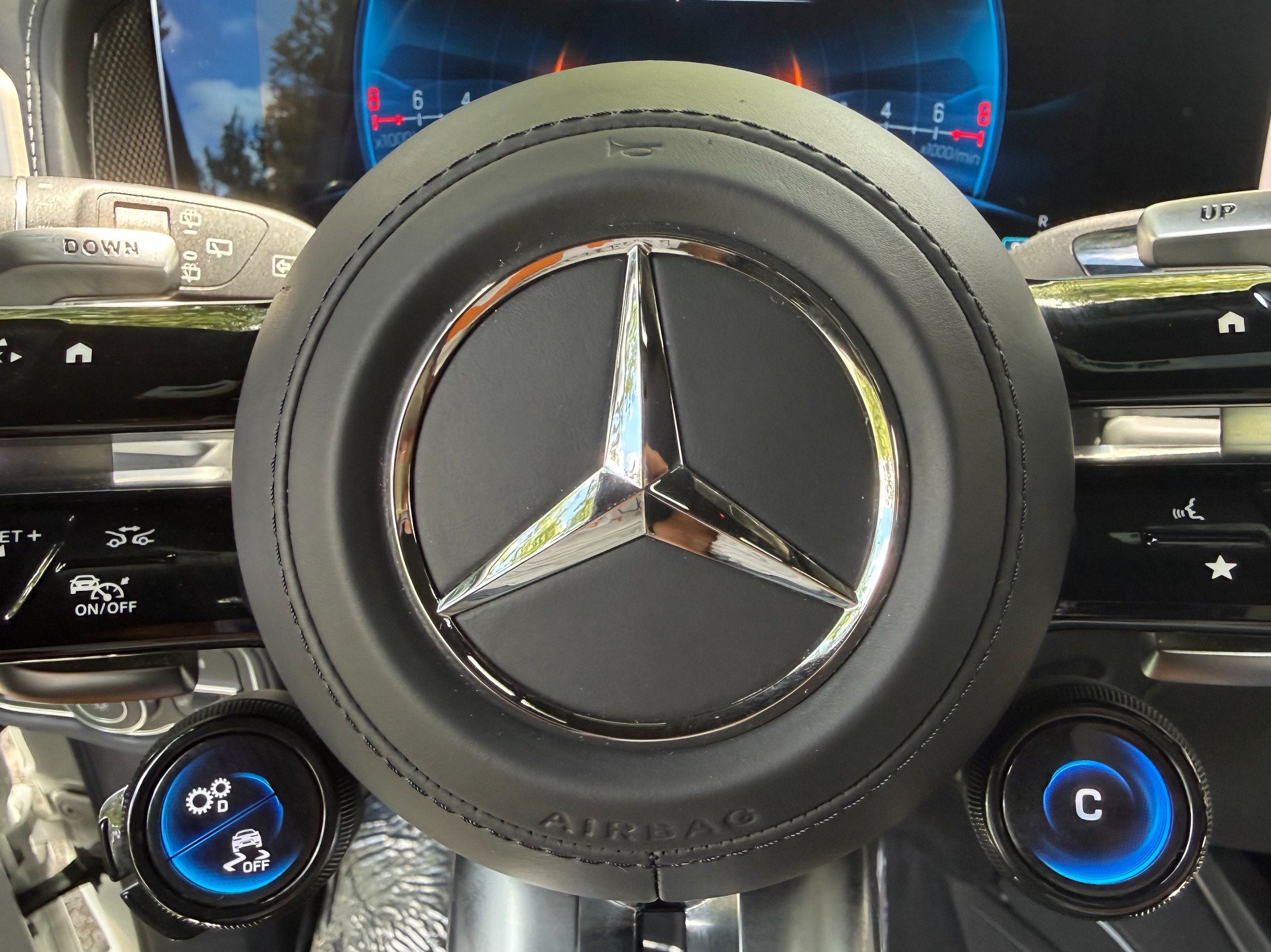 Used 2025 Mercedes-Benz G 63 AMG 4MATIC image 31